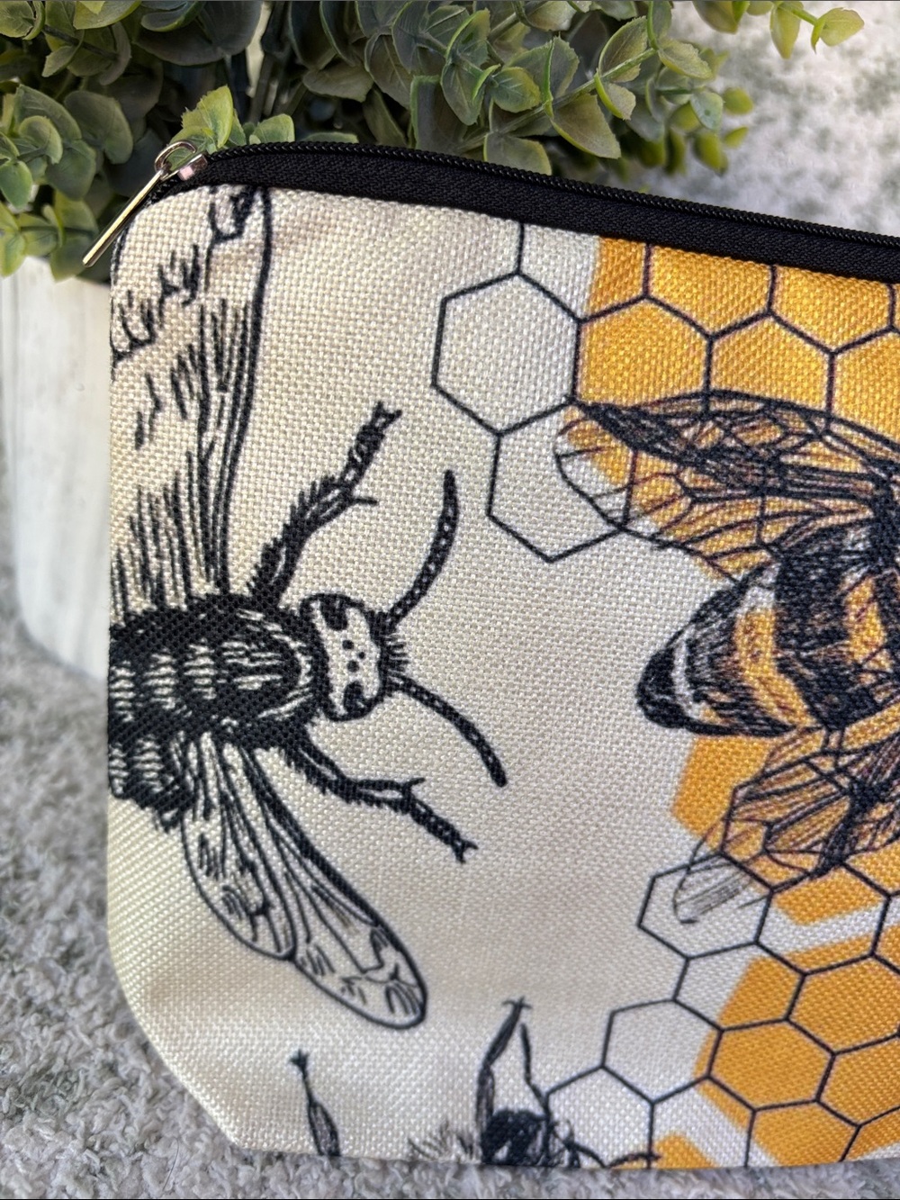 Bee Honeycomb PolyCanvas Cosmetic Bag Pouch Yellow & Black NWT 7x10x2” - Picture 3 of 13
